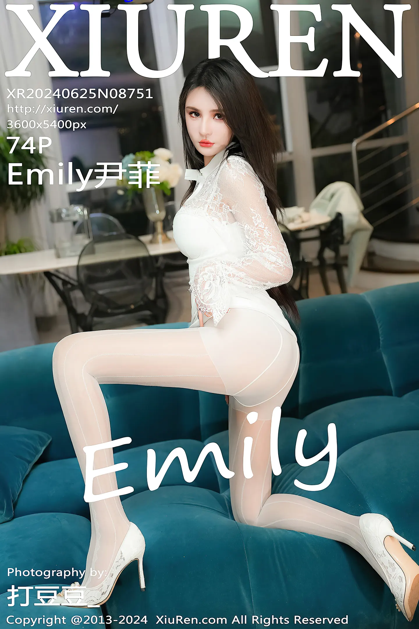 [XiuRen秀人网]VOL.8751 模特Emily尹菲性感白色连衣短裙配超薄白丝秀完美身材诱惑写真74P-秀人网官方网站